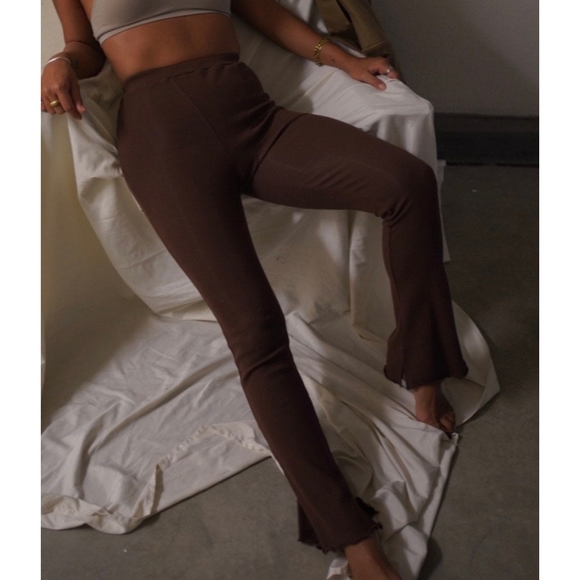 Paradise Riot | Ribbed Flare Pant - Picture 3 of 7